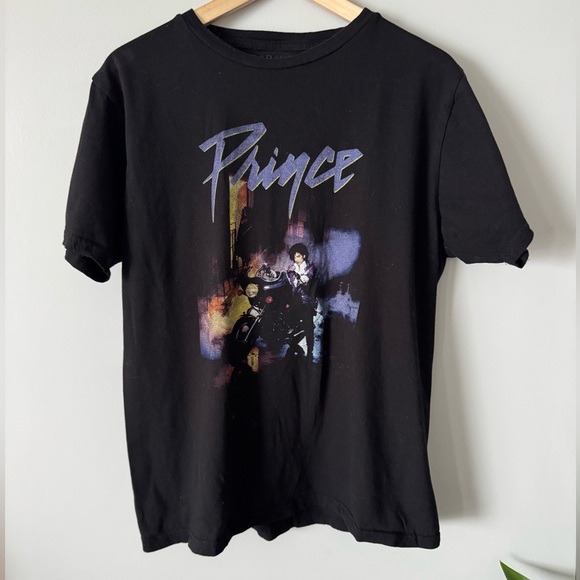 Garage Prince Purple Rain Black Graphic Tee Medium - Picture 2 of 5